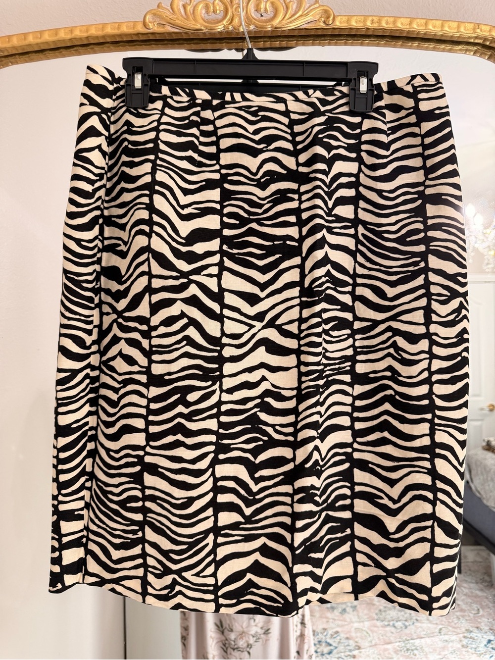 Calvin Klein Black and White Zebra-Print A-Line Skirt